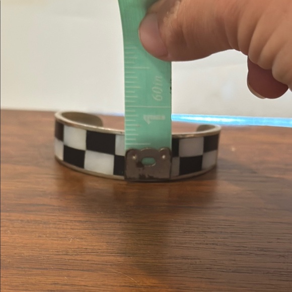 Checkered Black and White Cuff Bracelet with Shell Inlay - Picture 5 of 6